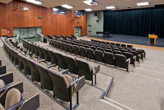 smart classroom and lecture hall