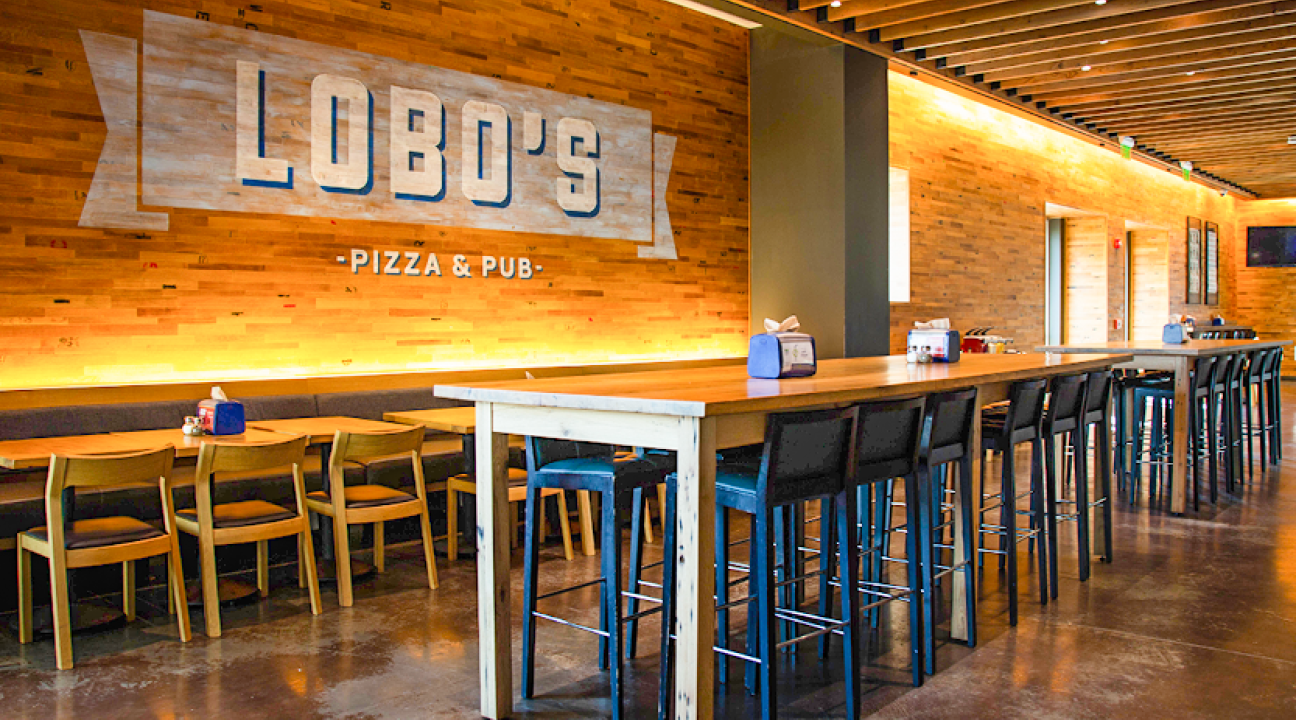 Lobo Pizza and Pub
