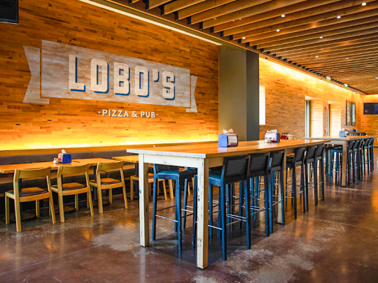 Lobo Pizza and Pub